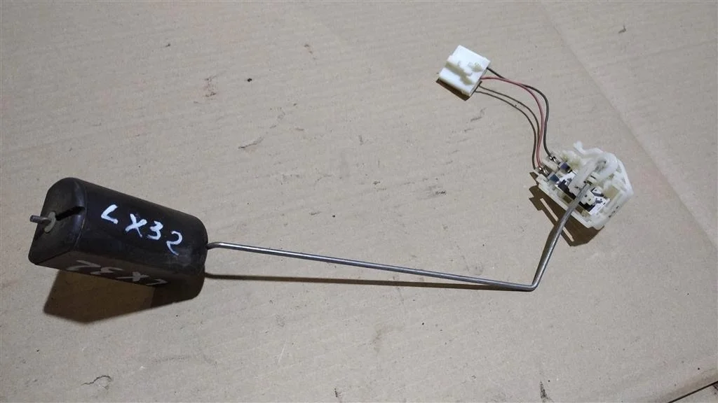 Б.у. датчик уровня топлива MITSUBISHI LANCER CY3A MITSUBISHI LANCER CY3A