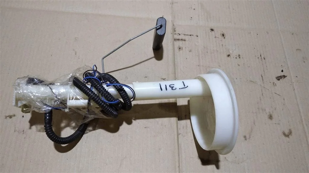 Б.у. датчик уровня топлива NISSAN X-TRAIL T31 NISSAN X-TRAIL T31