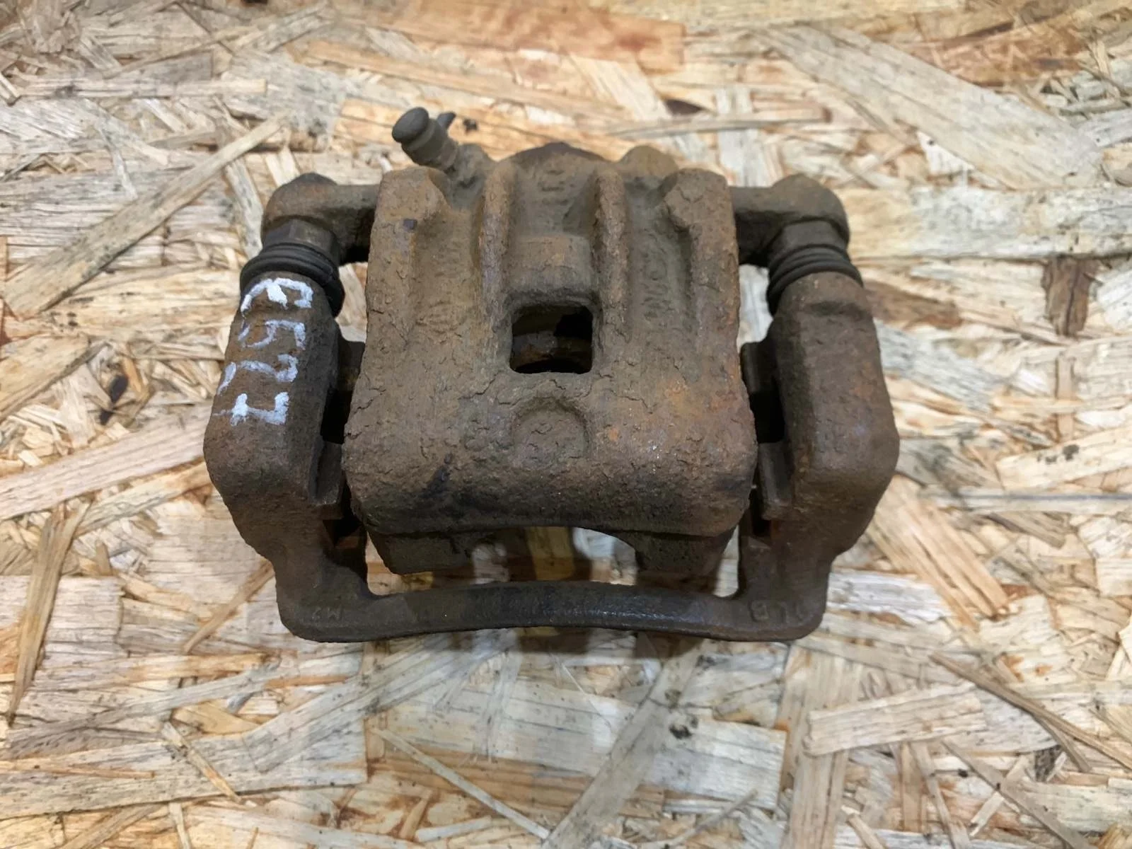 Суппорт тормозной SsangYong Actyon 2012 C200