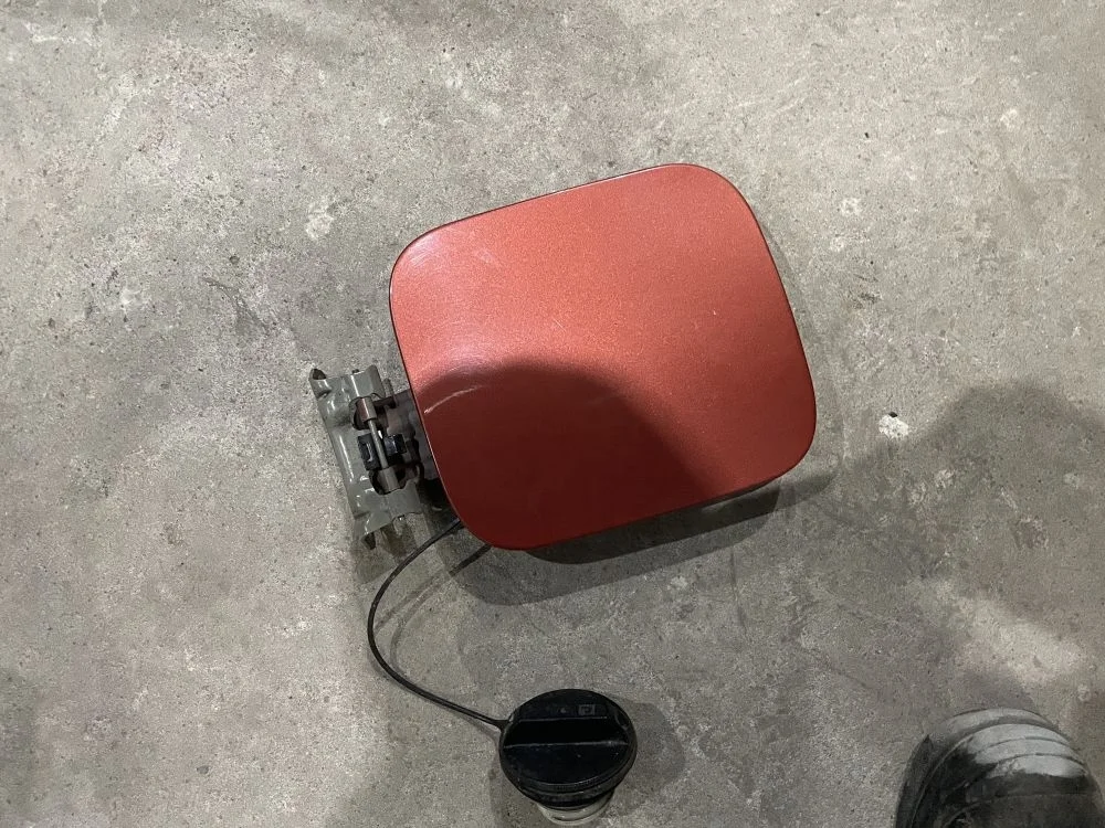 лючок бензобака nissan qashqai J10