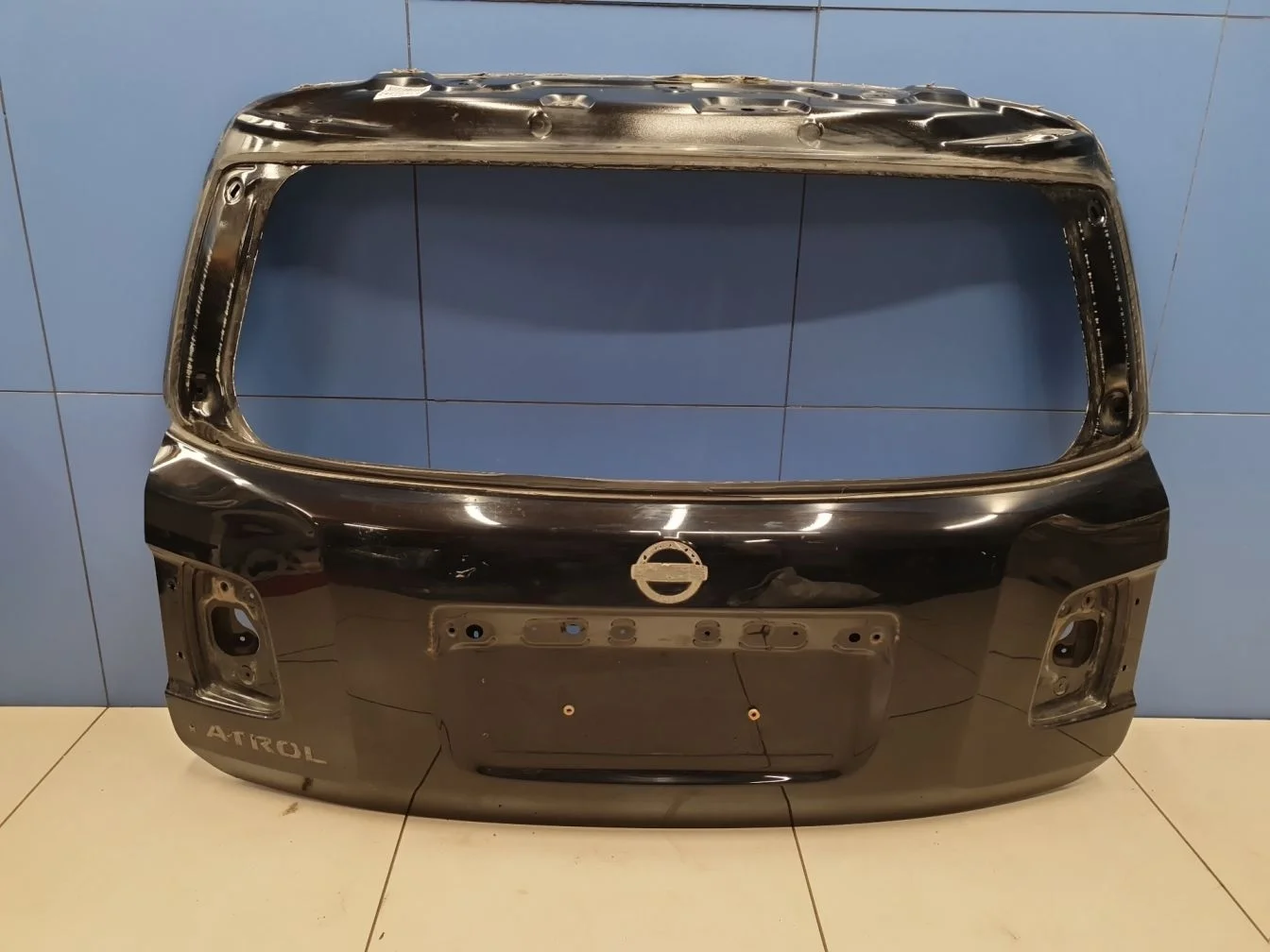 Дверь багажника для Nissan Patrol Y62 2010-