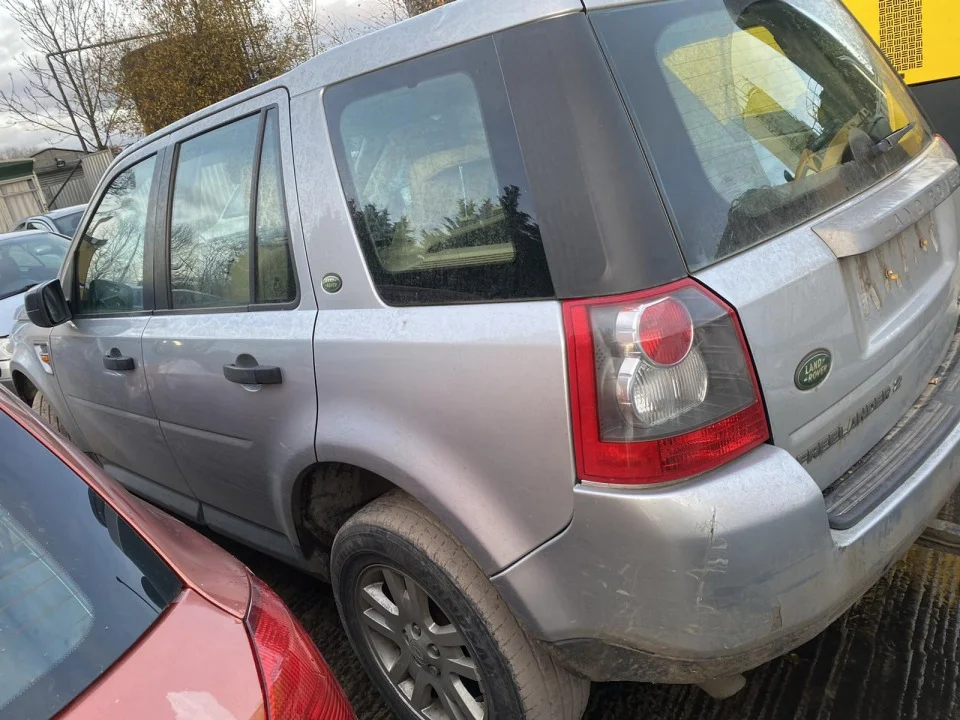 Продажа Land Rover Freelander 2.2D (160Hp) (224DT) 4WD AT по запчастям
