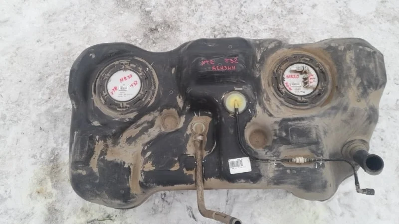 Бак топливный Nissan X Trail 2015 172024CM0A T32 MR20DD, задний