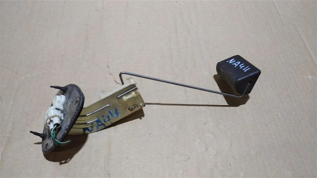 Б.у. датчик уровня топлива MITSUBISHI GRANDIS NA4W MITSUBISHI GRANDIS NA4W