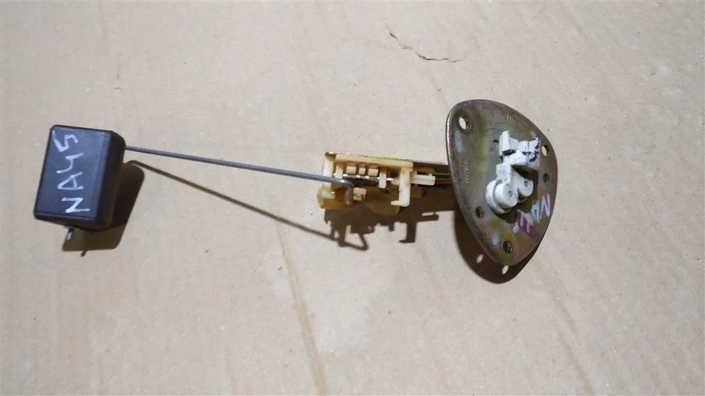 Б.у. датчик уровня топлива MITSUBISHI GRANDIS NA4W MITSUBISHI GRANDIS NA4W