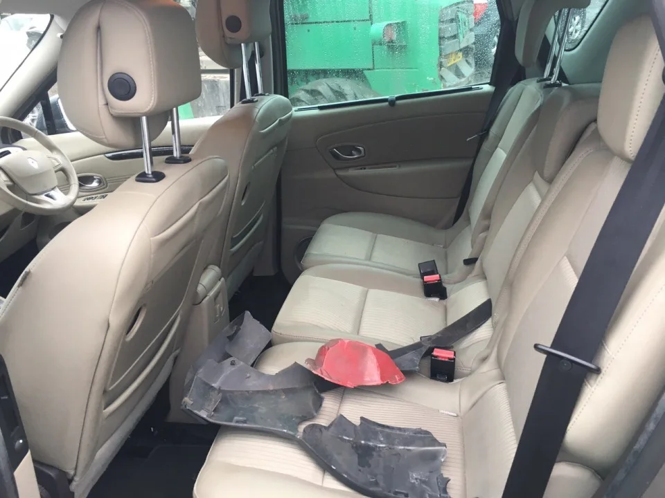 Продажа Renault Scenic 2.0 (140Hp) (M4R) FWD CVT по запчастям