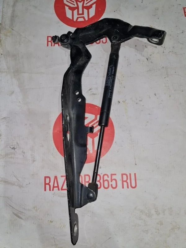 Петля капота Volvo V70 2008 универсал