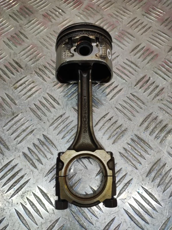 Поршень шатун Nissan Almera 2004 A2010AU000 N16 QG16