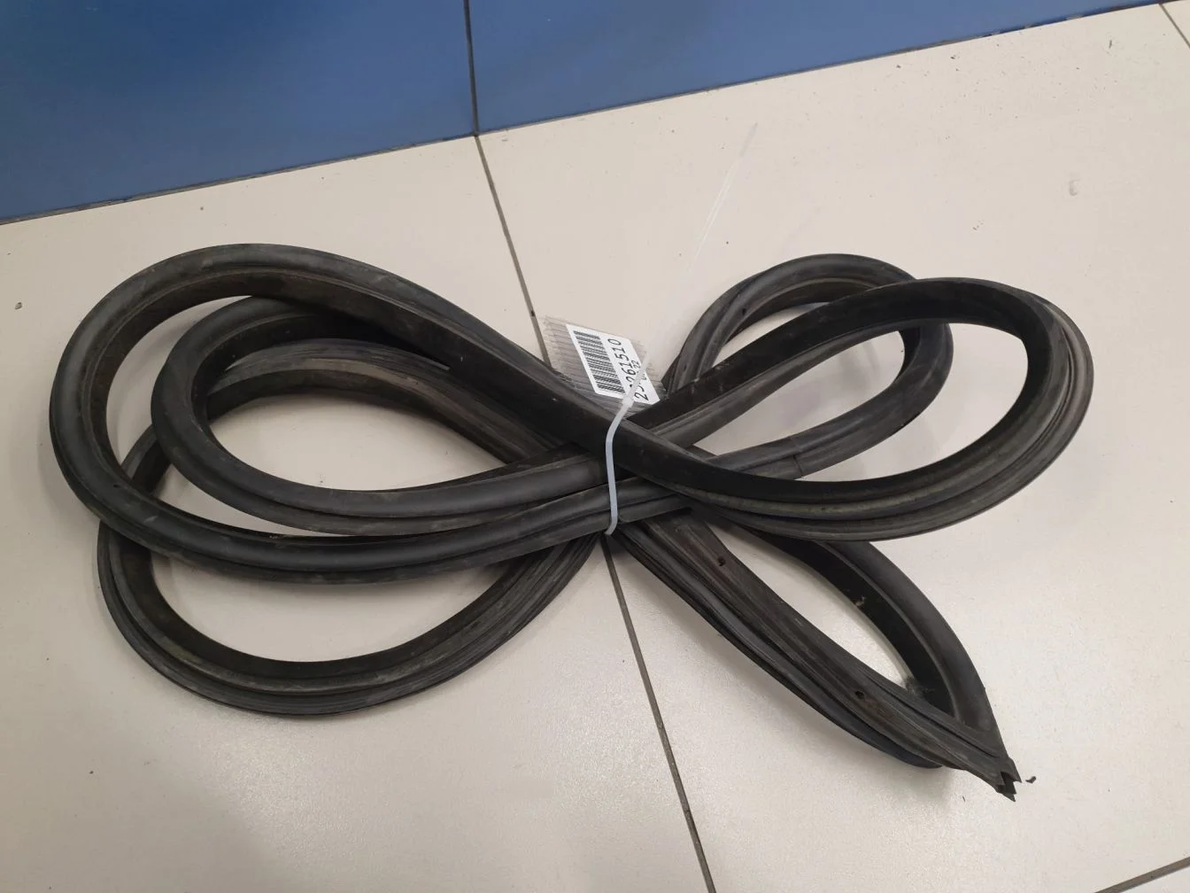 Уплотнитель двери передней правой для BMW 3 E92 E93 2005-2013