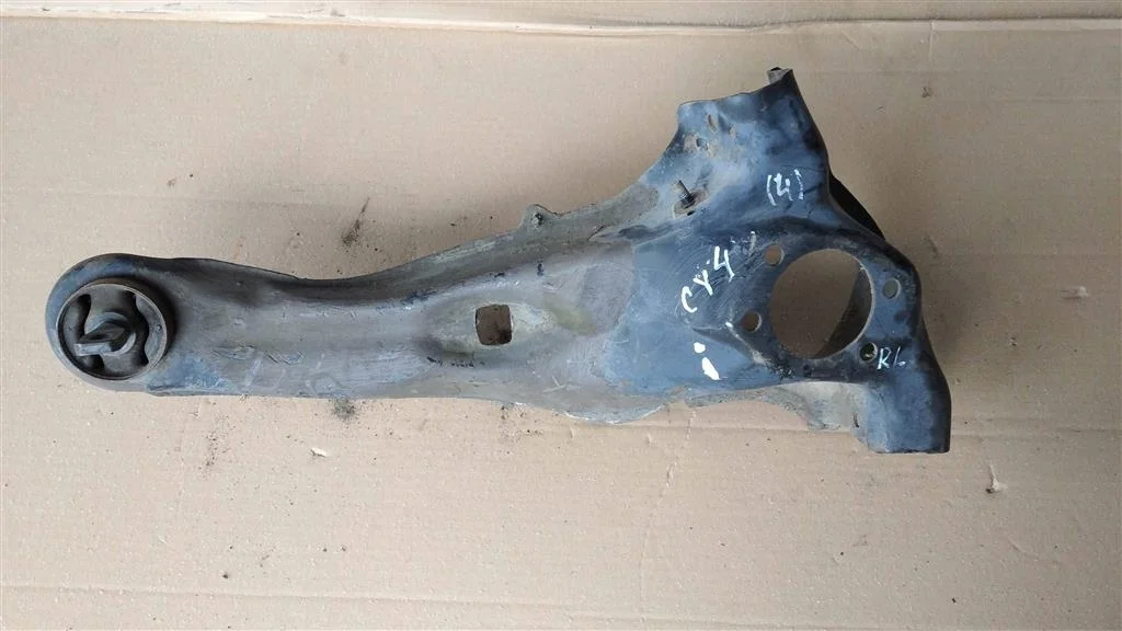 Б.у. рычаг продольный MITSUBISHI LANCER CY4A MITSUBISHI LANCER CY4A