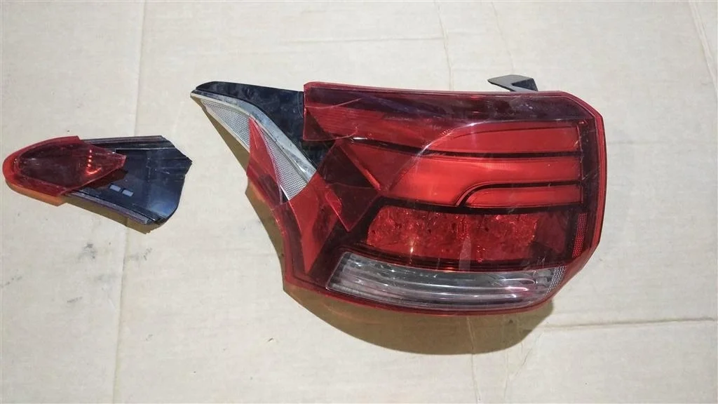 Б.у. фонарь наружный MITSUBISHI OUTLANDER GF2W MITSUBISHI OUTLANDER GF2W