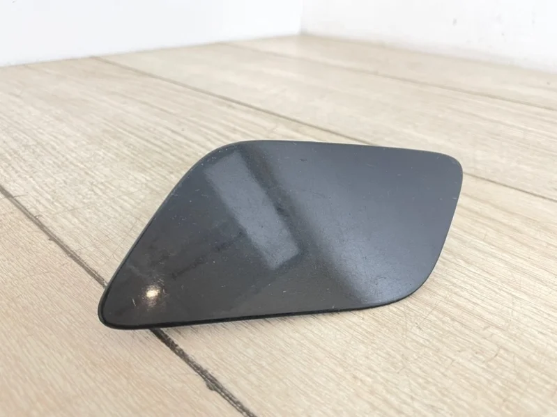 Крышка форсунки омывателя фар Audi Q7 2007-2010 4L