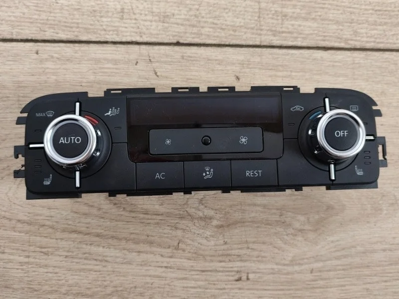 Блок управления климат контролем VW Touareg NF 2010-2014 7P