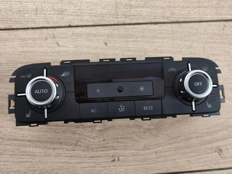 Блок управления климат контролем VW Touareg NF 2010-2014 7P