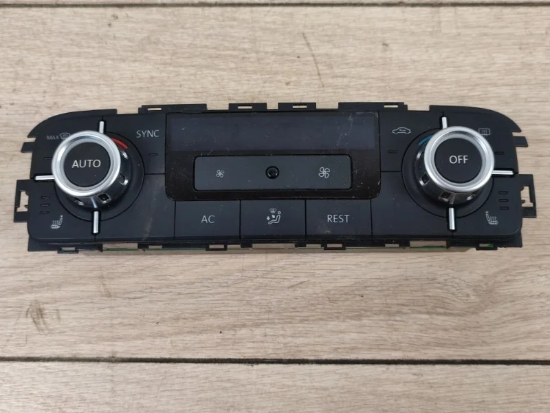 Блок управления климат контролем VW Touareg NF 2010-2014 7P