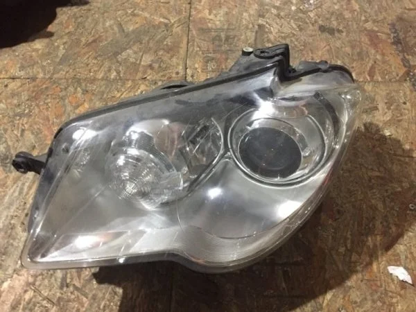 Фара ксенон Volkswagen Touran 2 2009 1T2