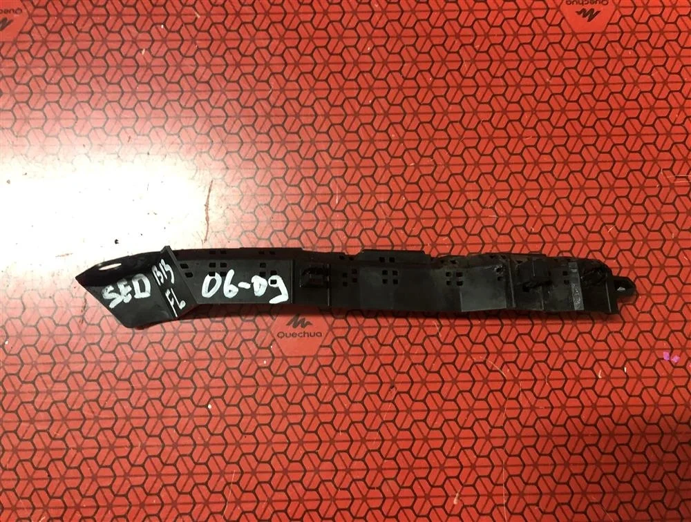 Кронштейн на крыло FL 06-09 SEDAN