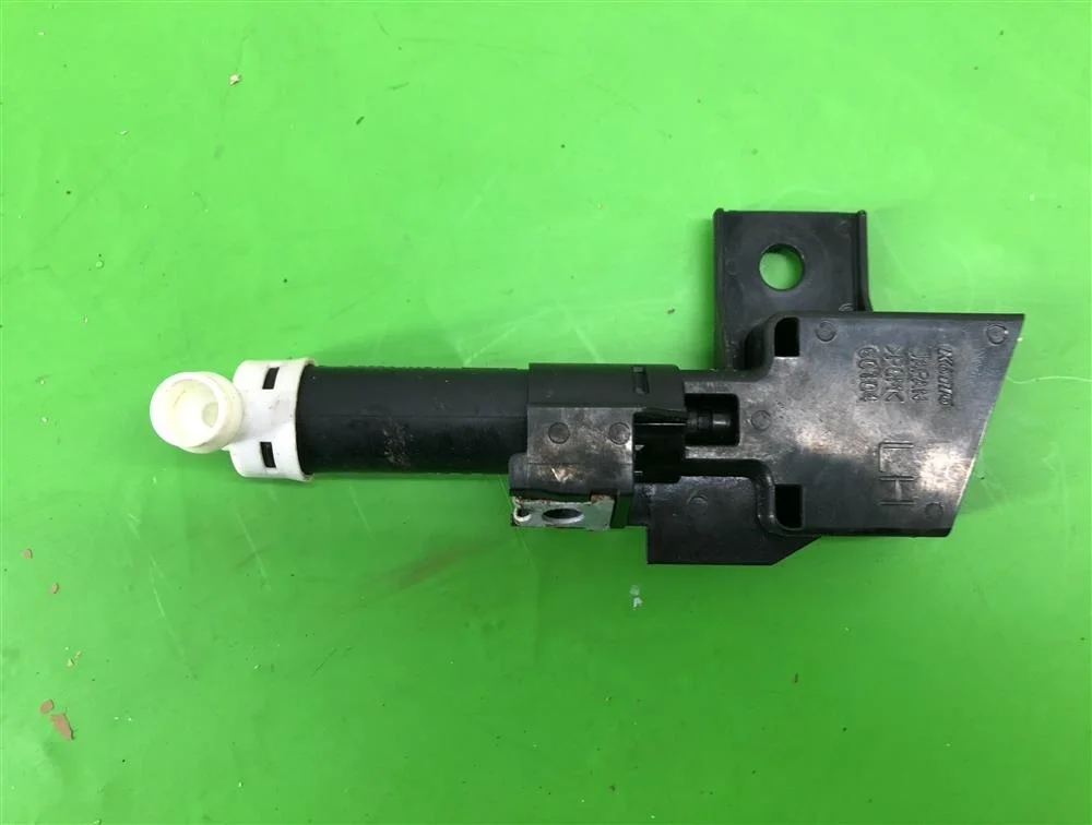 Форсунка омывателя фар FL 2011-2016 (толстая)