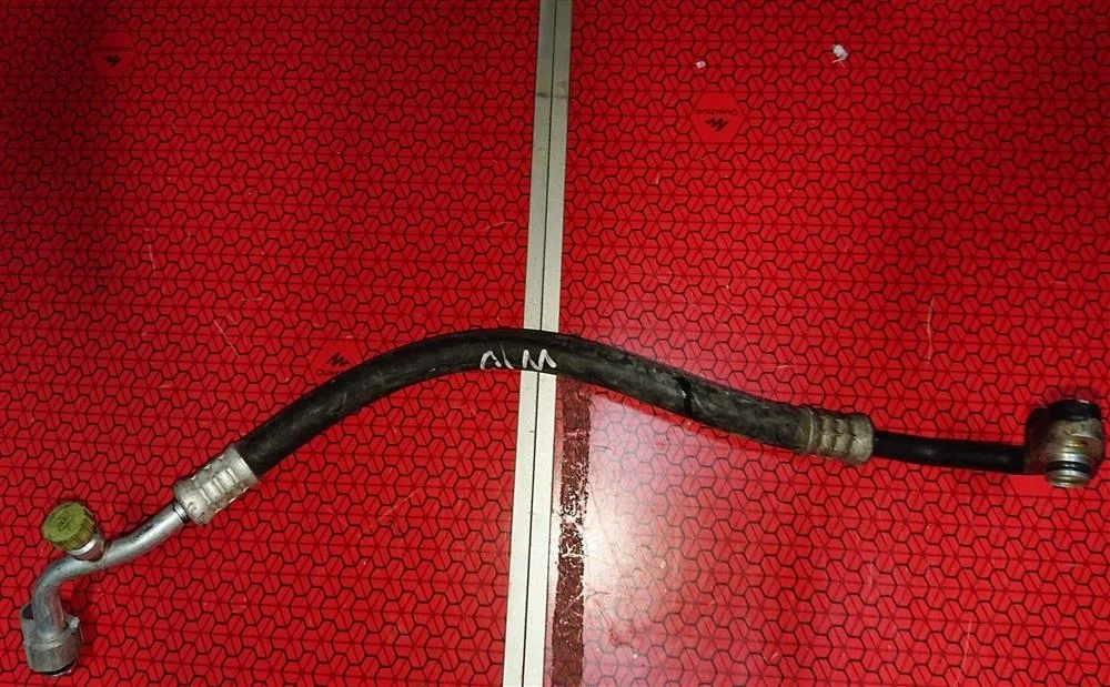 Шланг кондиционера от радиатора на компрессор