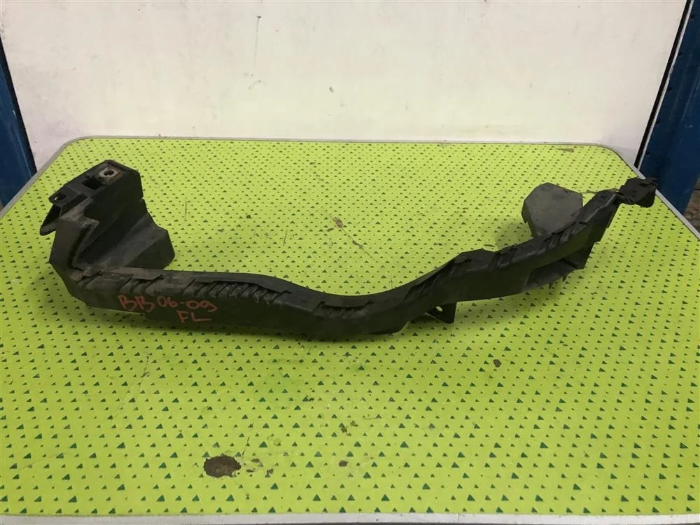 Кронштейн под фару FL 06-09