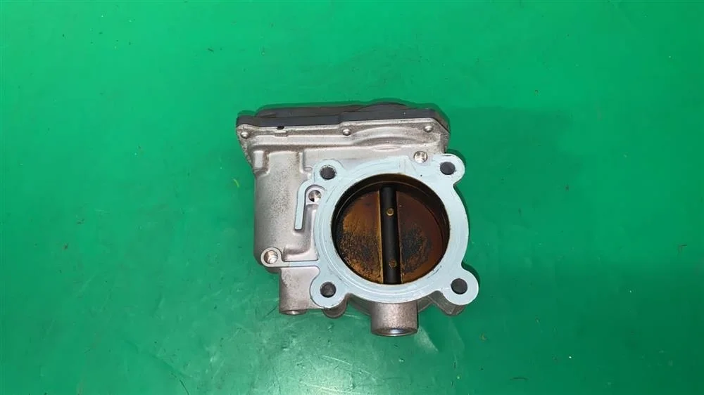 Дроссельная заслонка