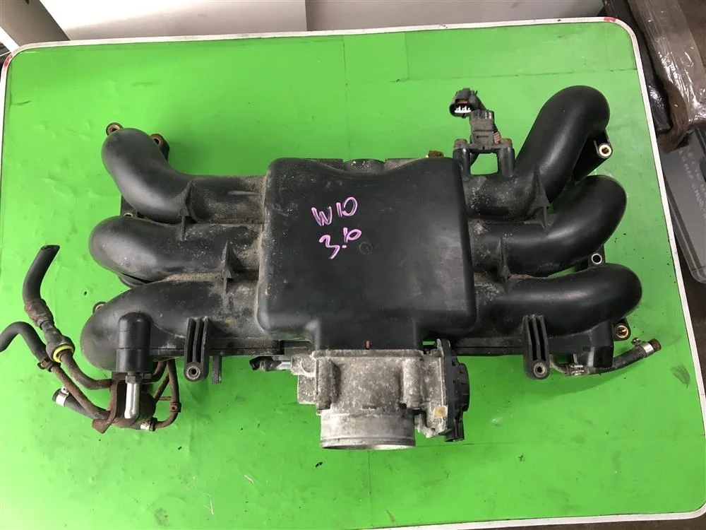 Коллектор впускной EZ36