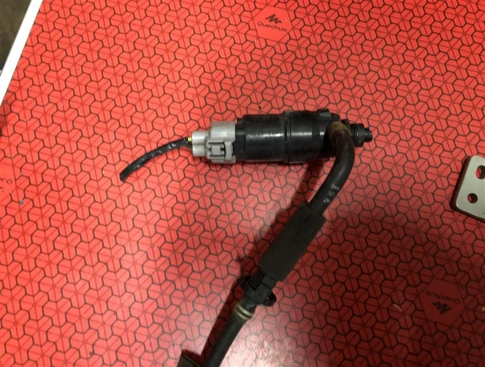 Насос омывателя фар