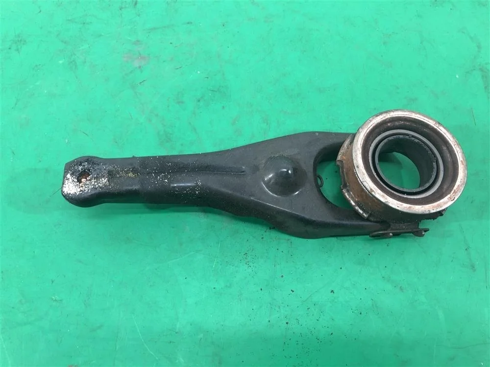 Вилка сцепления + подшипник