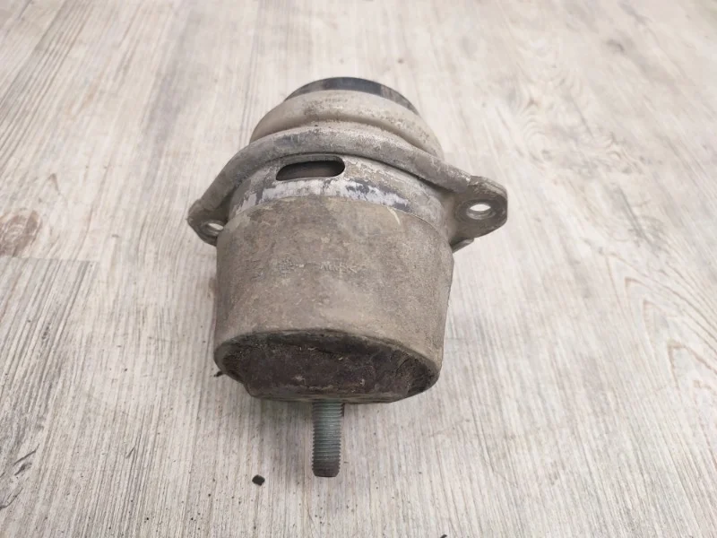 Подушка двс VW Touareg 2 2010-2018 7P