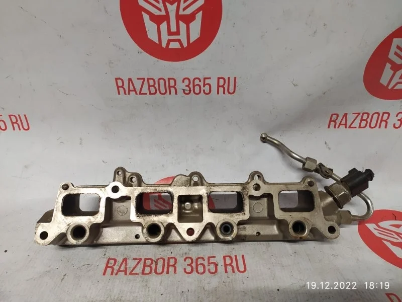 Рампа топливная VOLKSWAGEN Golf 2009 5K1