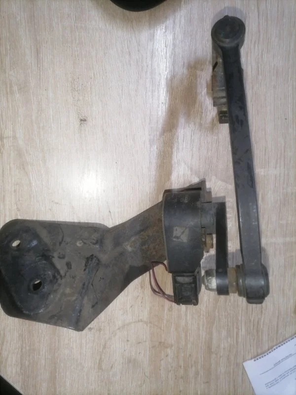 Датчик уровня подвески Audi A4 2006 8ED