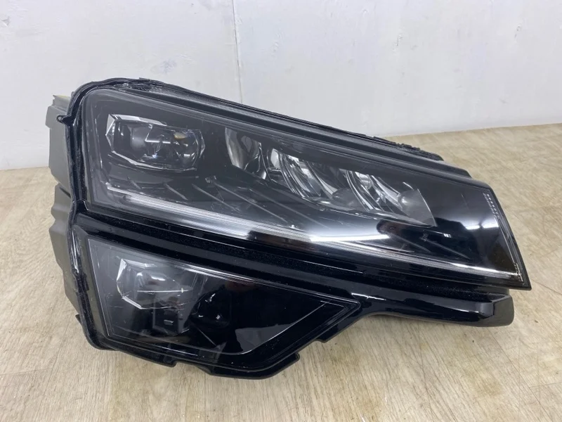 ФАРА Skoda Karoq 2017 2018 2019 2020 2021 2022 57B941016D, передняя правая