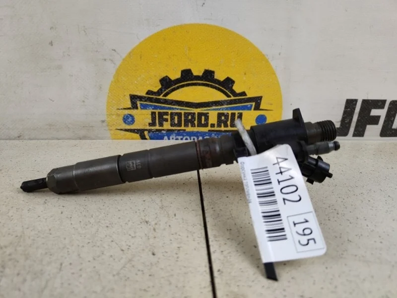 Форсунка топливная Volvo XC60 2010 DZ44