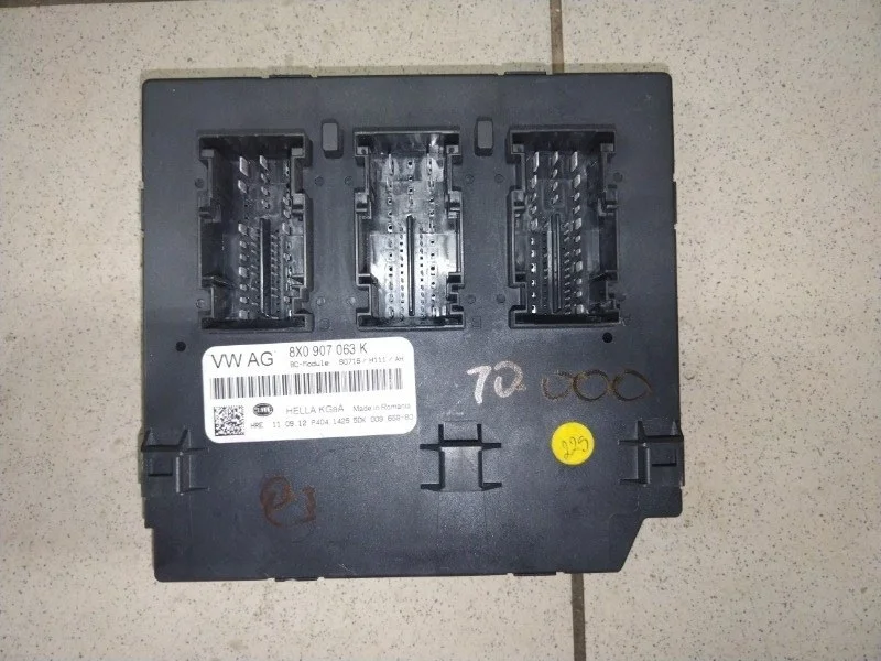 Блок комфорта Audi Q3 2012