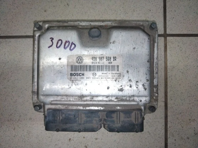 Блок управления двигателя Volkswagen Touareg 2008