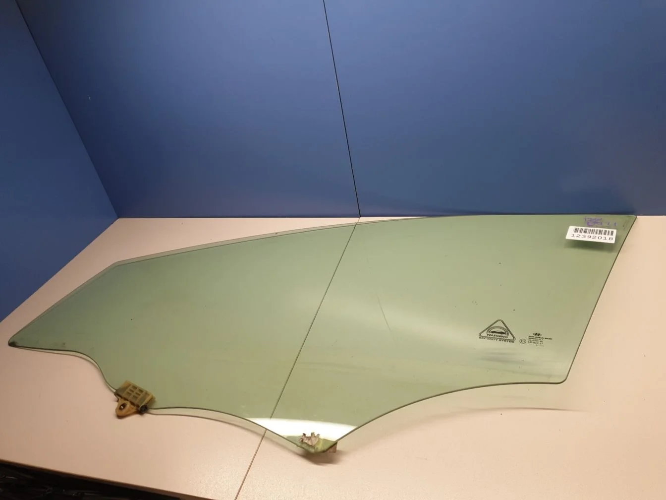 Стекло двери передней левой для Hyundai i30 2012-2017