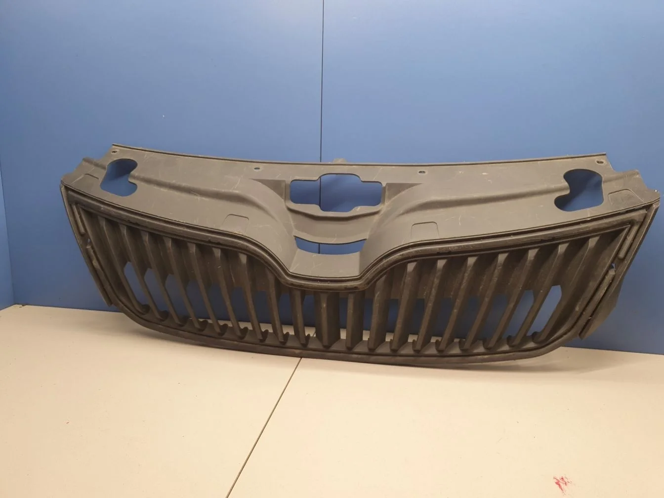 Решетка радиатора для Skoda Rapid 2013-