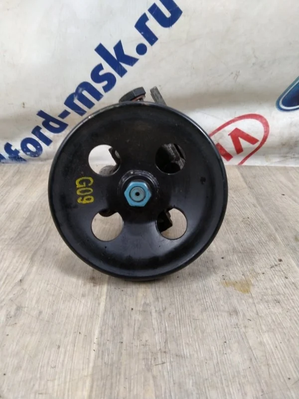 Насос гидроусилителя руля KIA SORENTO 2010г XM