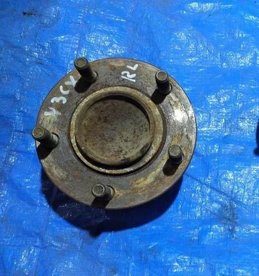 Б.у. ступица MITSUBISHI LANCER CY3A MITSUBISHI LANCER CY3A