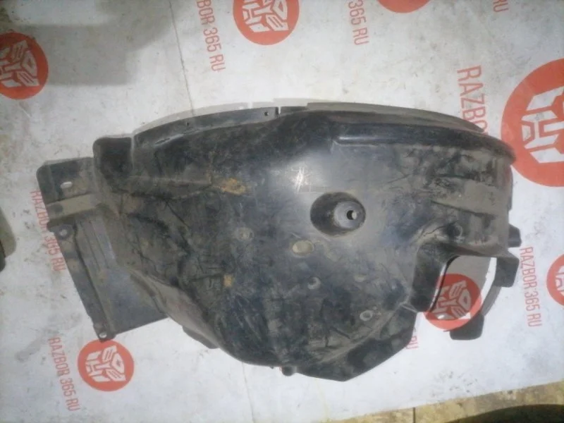 Подкрылок BMW 3 E90