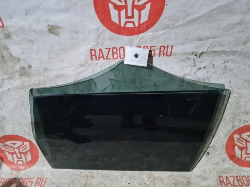 Стекло дверное триплекс Volvo V70 2012 BW