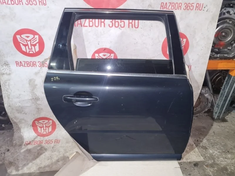 Дверь Volvo V70 2012 BW