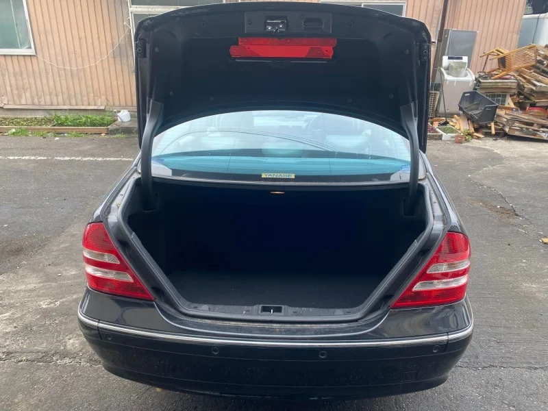 Продажа Mercedes-Benz C class 2.5 (204Hp) (272.920) RWD AT по запчастям