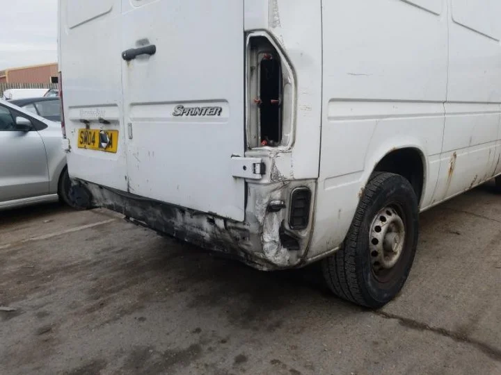 Продажа Mercedes-Benz Sprinter 2.2D (109Hp) (611.981) RWD MT по запчастям