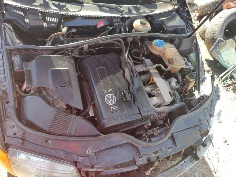 Продажа Volkswagen Passat 1.6 (101Hp) (AHL) FWD MT по запчастям
