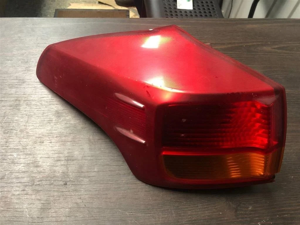Б.у. фонарь наружный TOYOTA RAV4 ZSA40 TOYOTA RAV4 ZSA40
