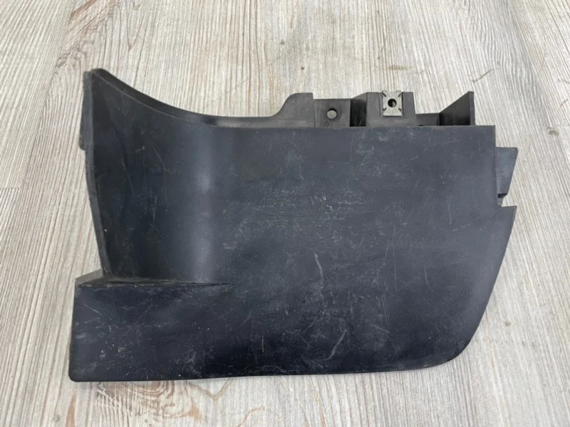 Брызговик VW Touareg 2 2010-2018 7P