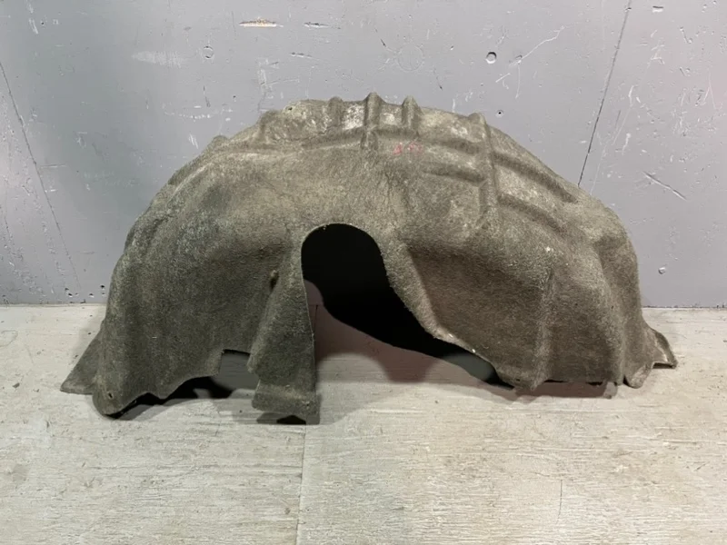 Подкрылок Audi A3 8P