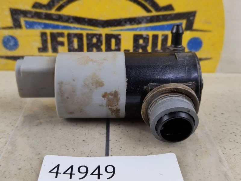 Моторчик бачка омывателя Land Rover Range 3 2007 L322