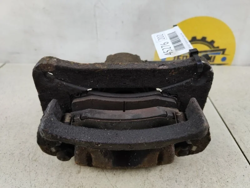 Суппорт тормозной Mitsubishi Pajero 4 2007 V98W